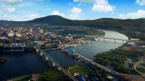 Vista aérea del centro de Chattanooga y el Tennessee River