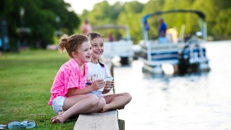Enjoying the day on Cane River