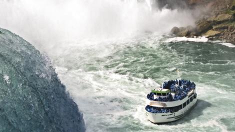 Ferri Maid of the Mist en Niagara Falls