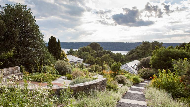 波丘园的园林和哈德逊河景观