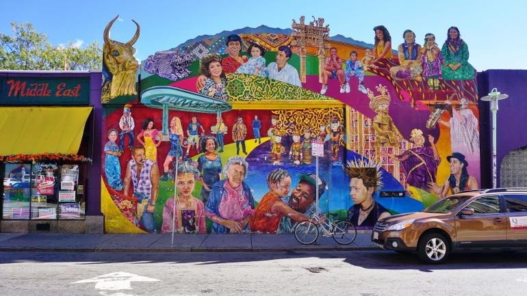 케임브리지 미들 이스트 공연장의 벽화