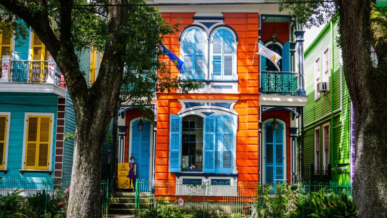 La arquitectura extravagante llena los barrios de la Ciudad media de Nueva Orleans