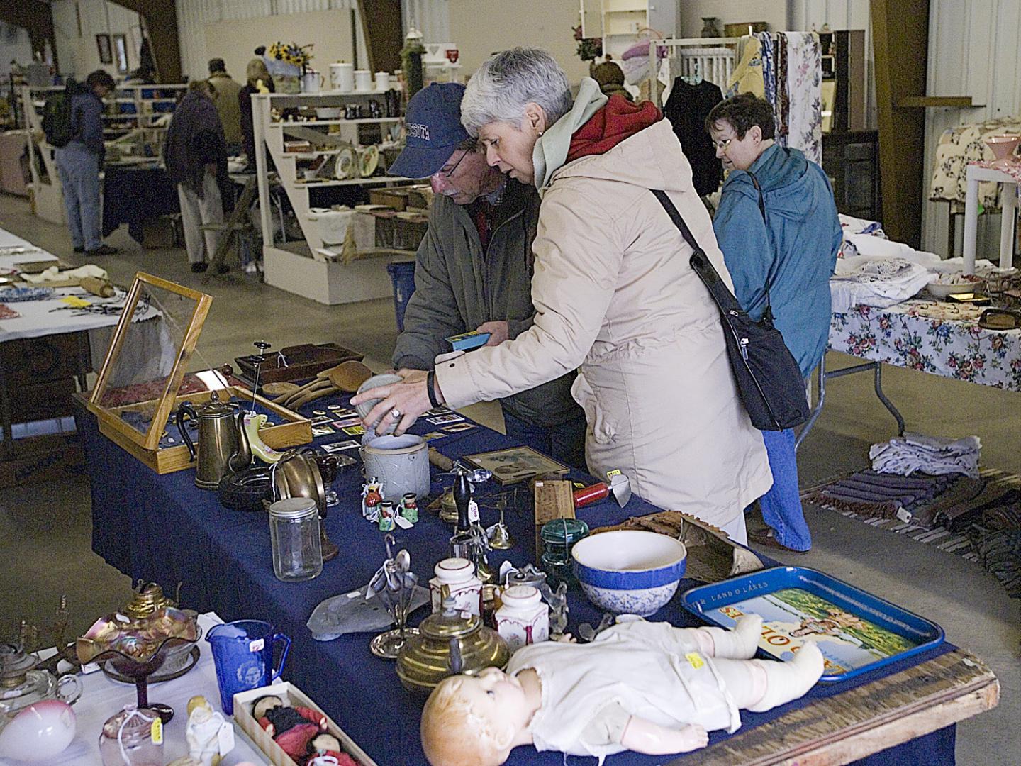 Dénichez des objets anciens au Gold Rush Antique Show and Market