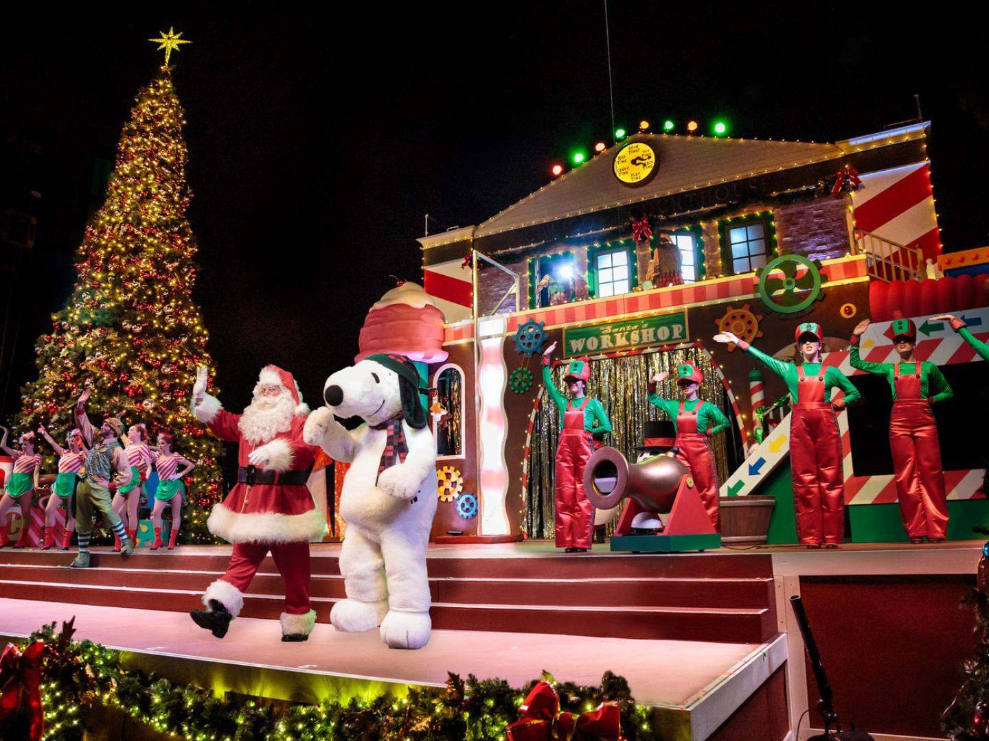 Snoopy and Santa welcome visitors to Knott’s Merry Farm