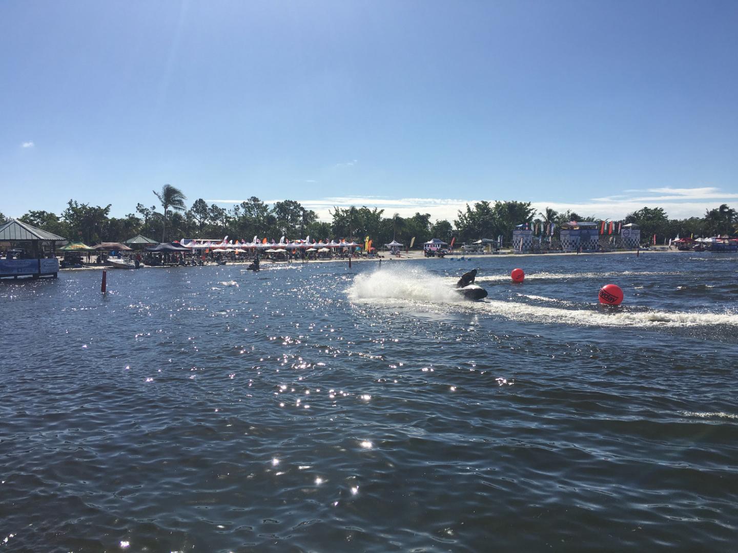 Wassersportrennen bei den Pro Watercross World Championships in Naples, Florida