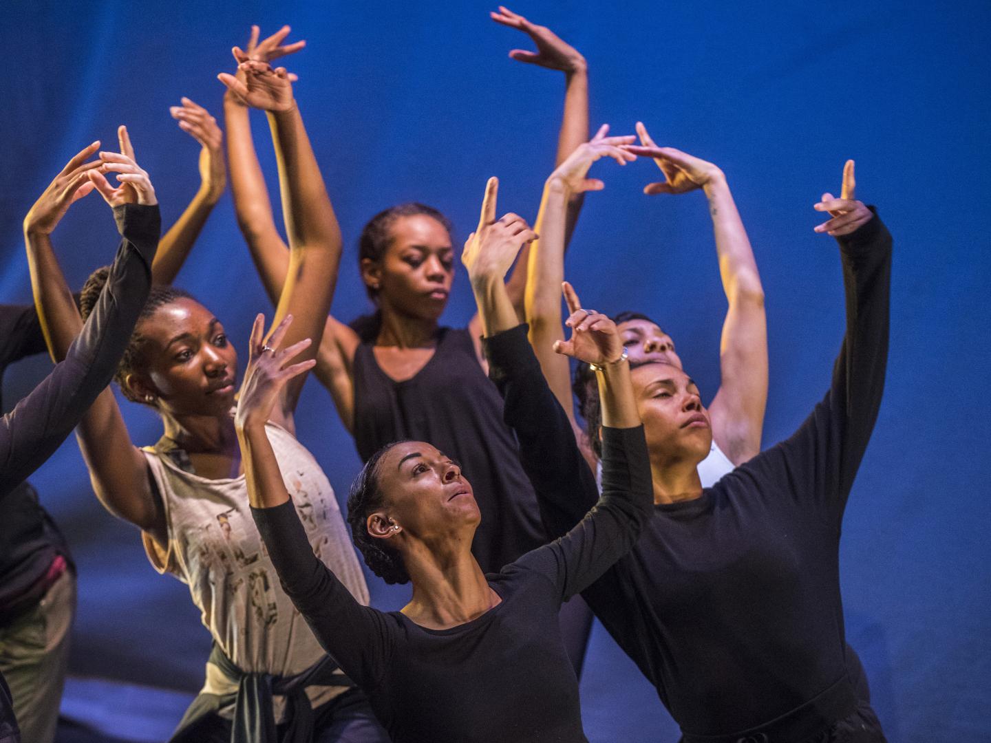 Una presentación de baile durante la Denver Arts Week en Colorado