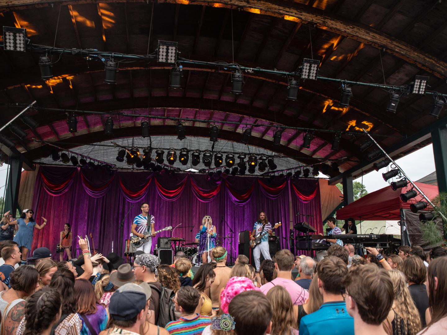 Festival de música y danza en Finger Lakes GrassRoots en Ithaca, Nueva York