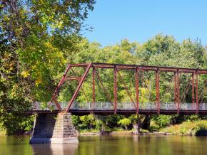 Peaceful Cedar River views from a historic pedestrian bridge