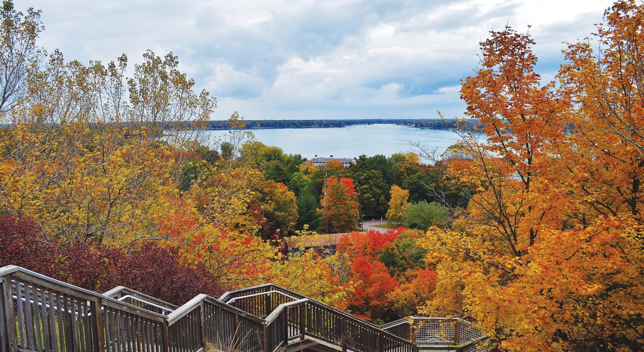 Brilliant fall colors along Mt. Pisgah in Holland, Michigan