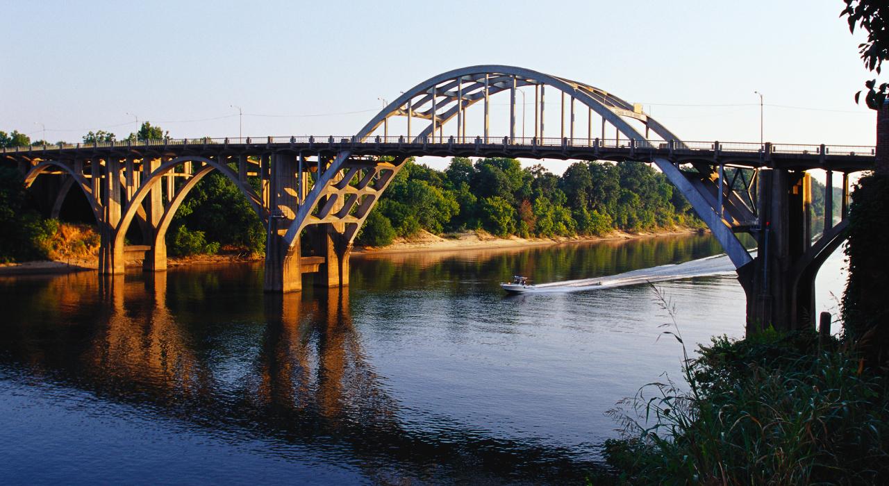 A histórica Edmund Pettus Bridge em Selma, no estado do Alabama