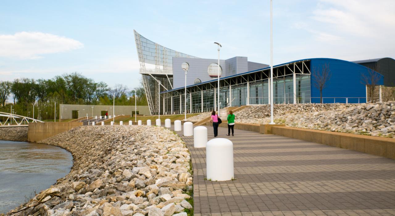 ミシシッピ州にあるトゥニカ・リバーパーク・アンド・ミュージアム周辺を散歩