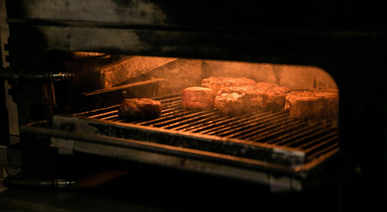 ミシシッピ州グリーンビルのドーズ・イート・プレイスのステーキ