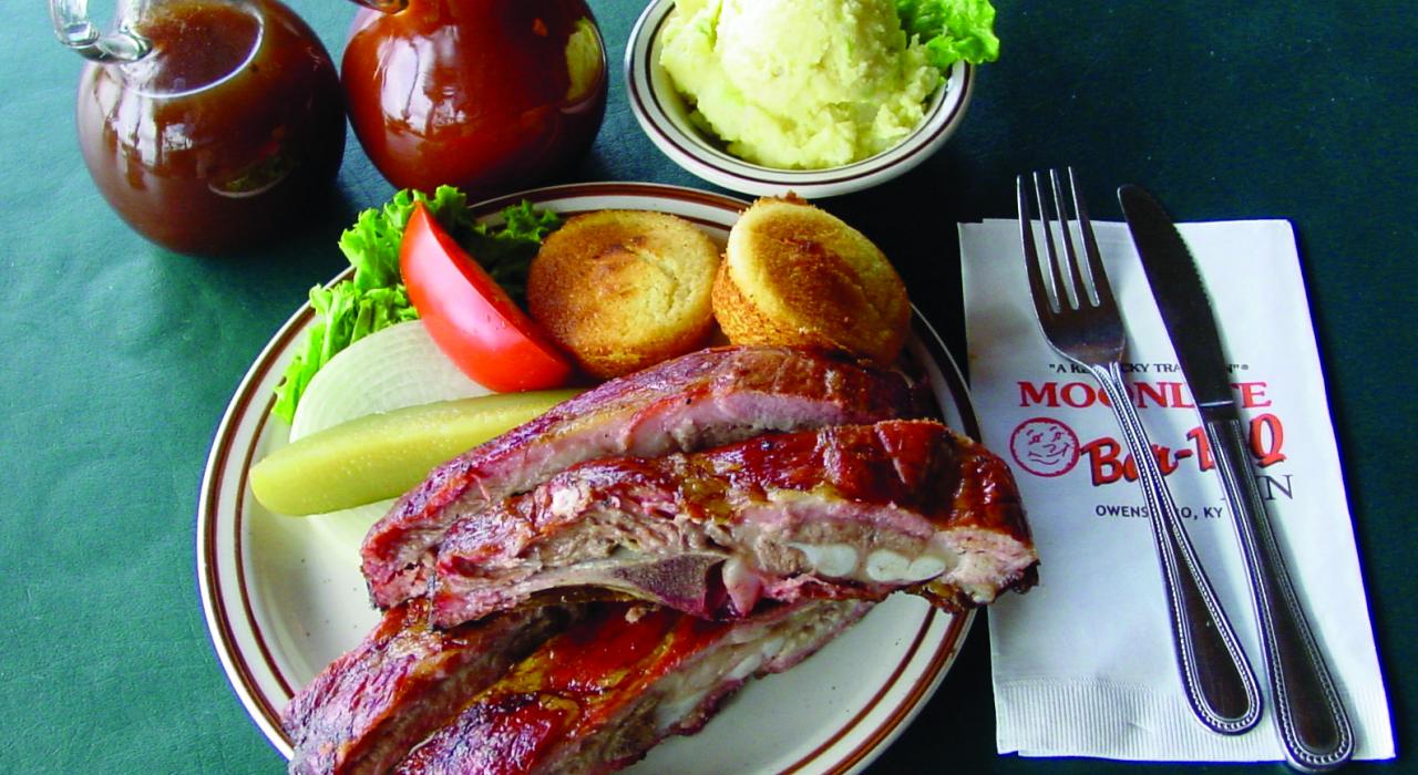 Côtes levées du Moonlite Bar-B-Que à Owensboro