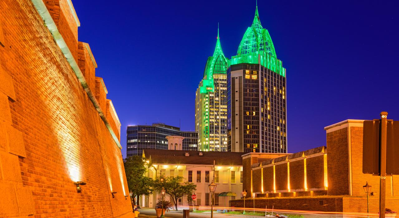 Iluminação urbana de Mobile, no estado do Alabama
