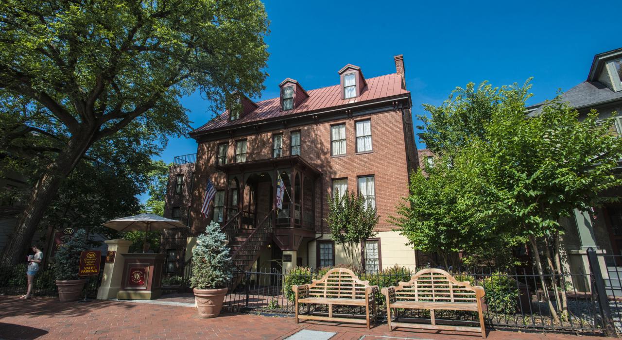 Outside the Governor Calvert House, a historic inn