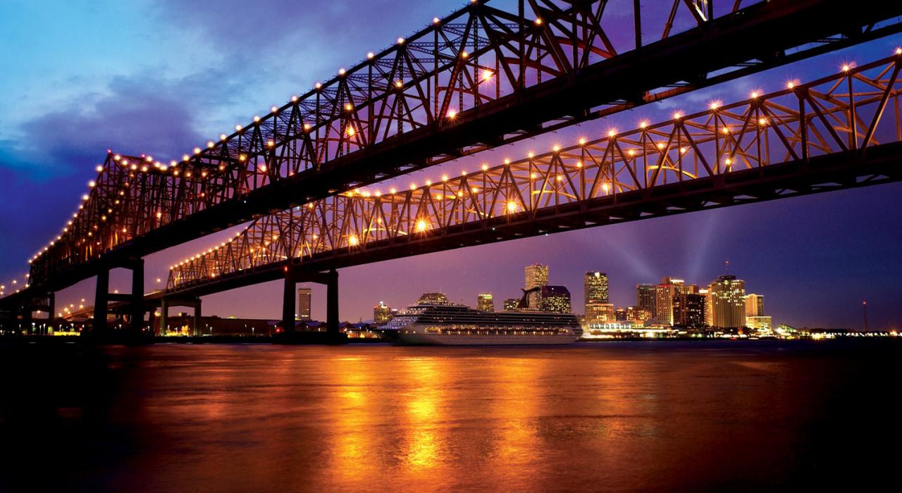 Cruise ship passing by downtown along the mighty Mississippi River