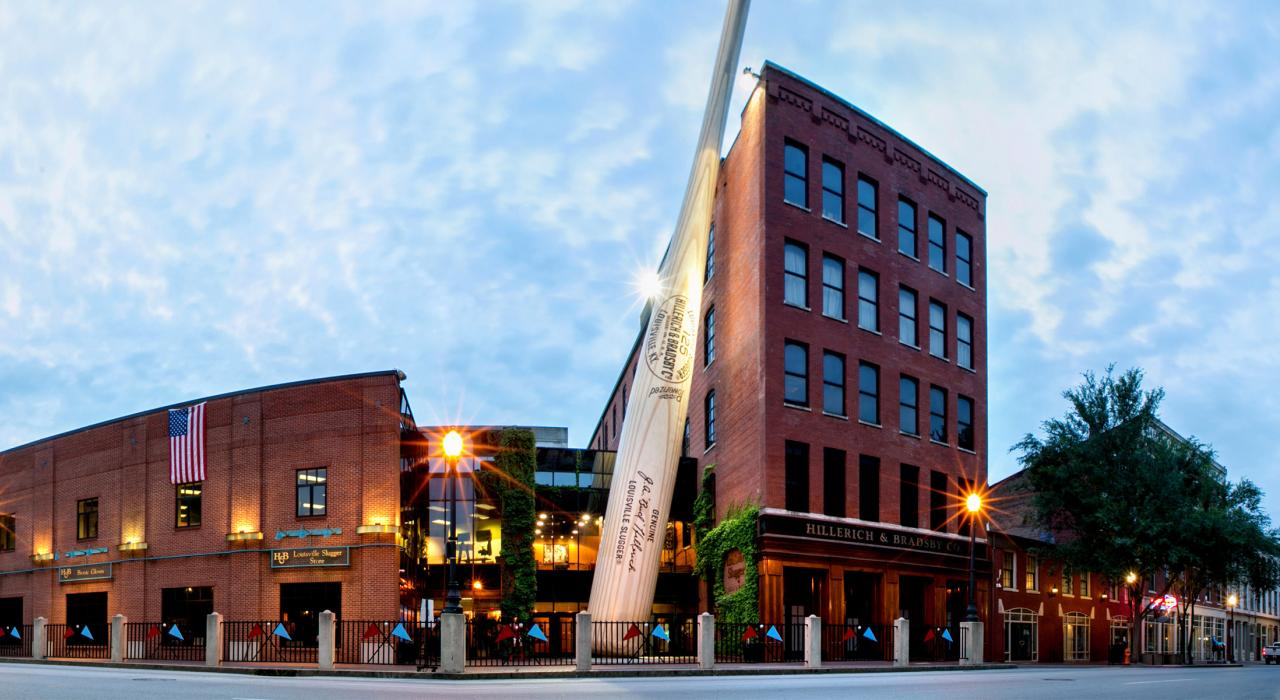 Le Louisville Slugger Museum & Factory, situé dans le centre-ville