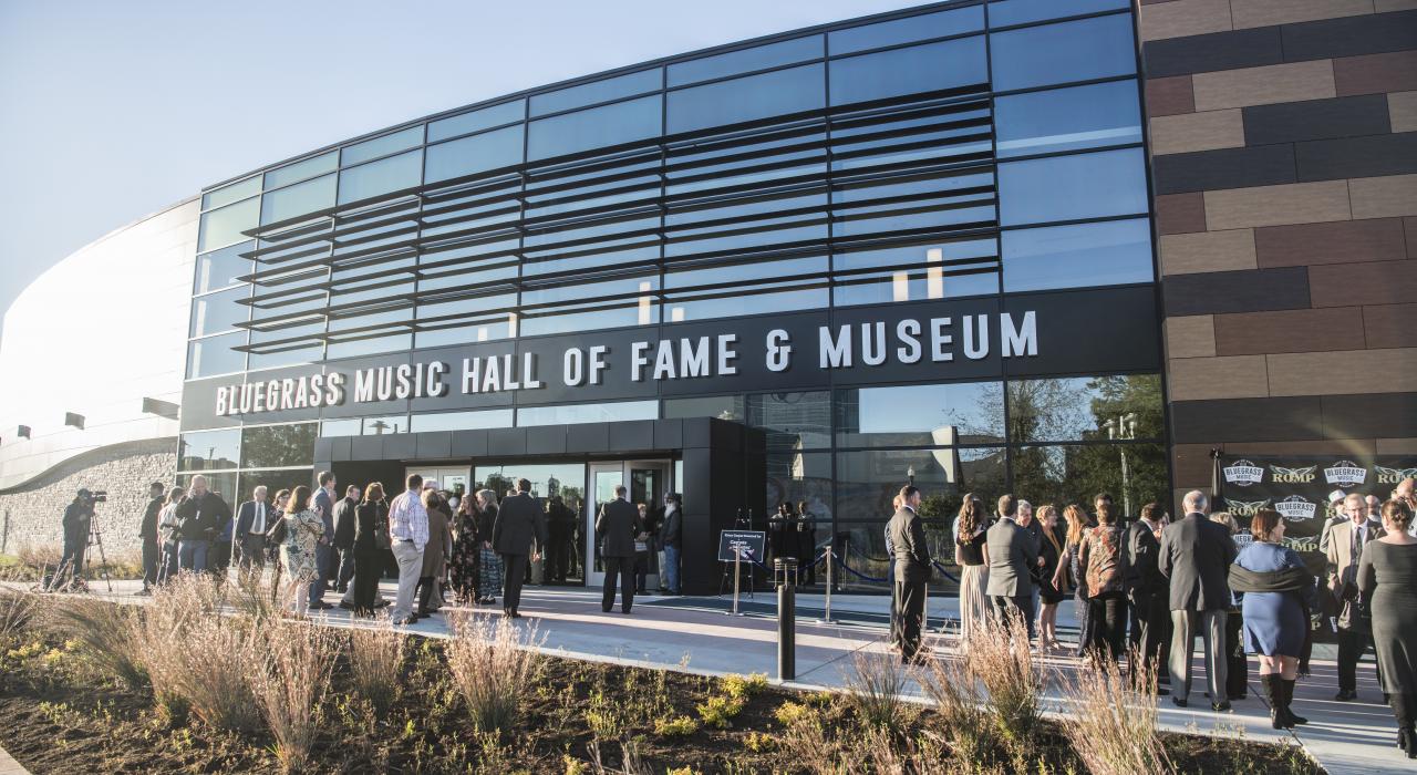Afuera del Bluegrass Hall of Fame & Museum, una de las principales atracciones de la ciudad