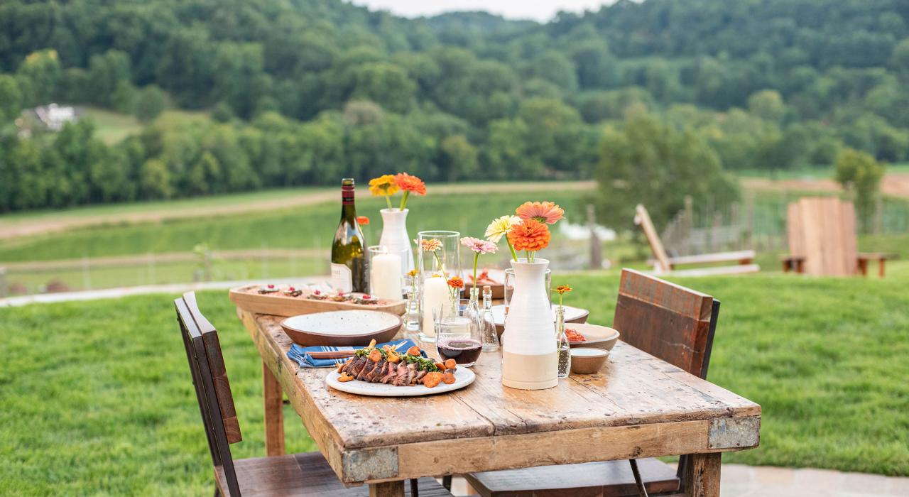 Opções frescas e sazonais servidas na Southall Farm, uma pousada e resort de luxo