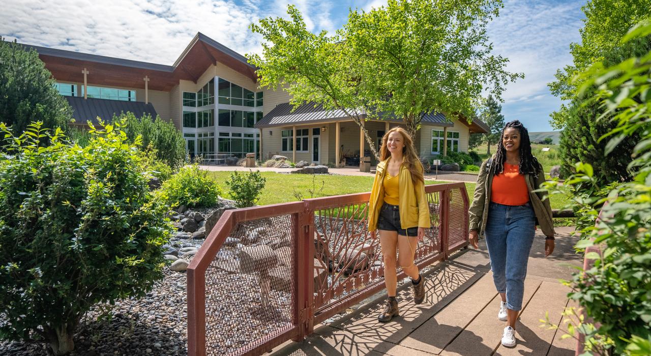 Visiting the Lewis Clark Discovery Center in Hells Gate State Park