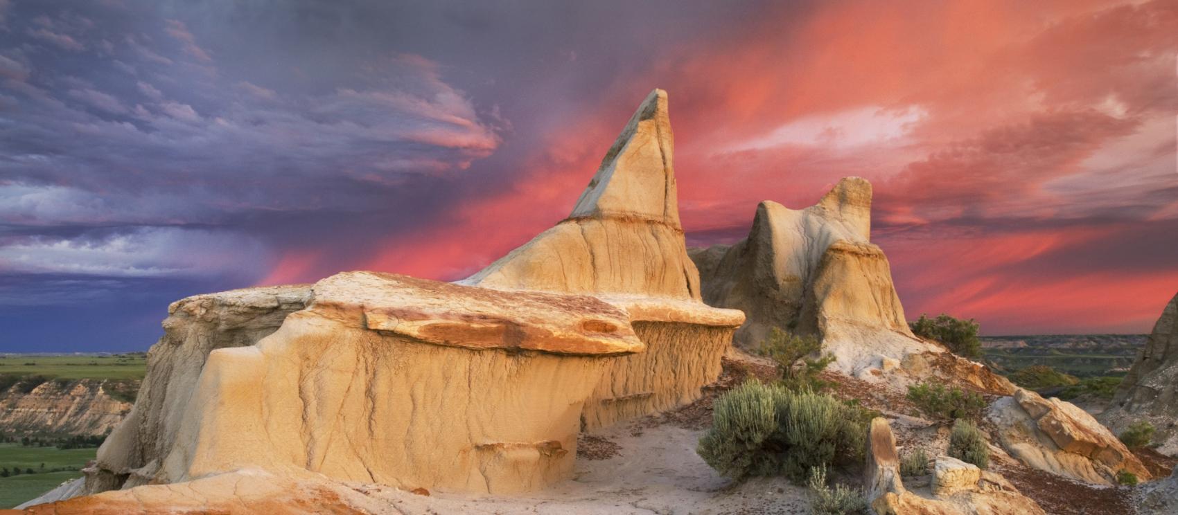 Sandstone formations in Theodore Roosevelt National Park
