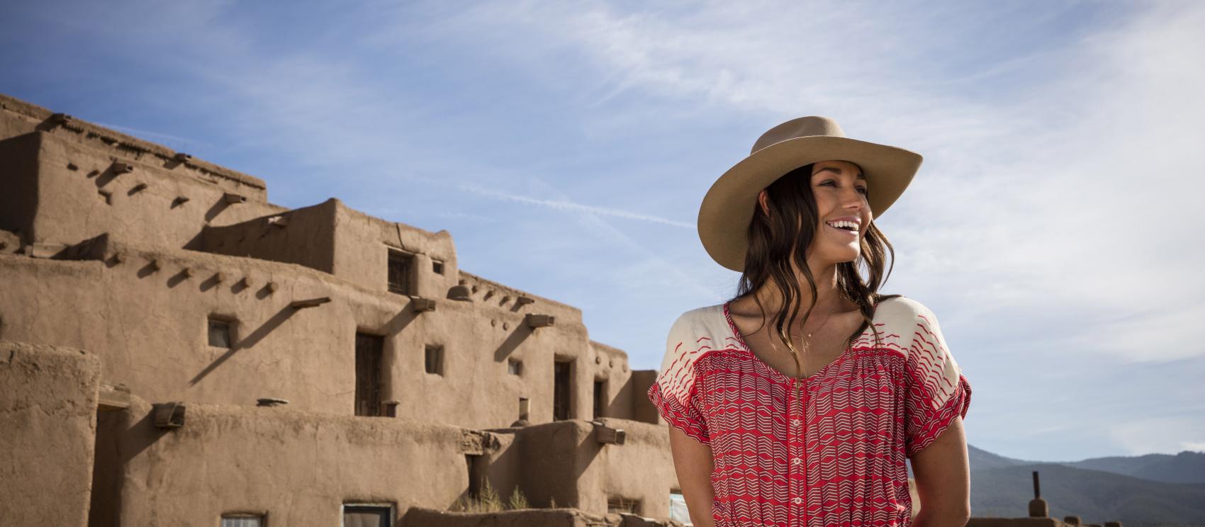 Visita el histórico pueblo Taos
