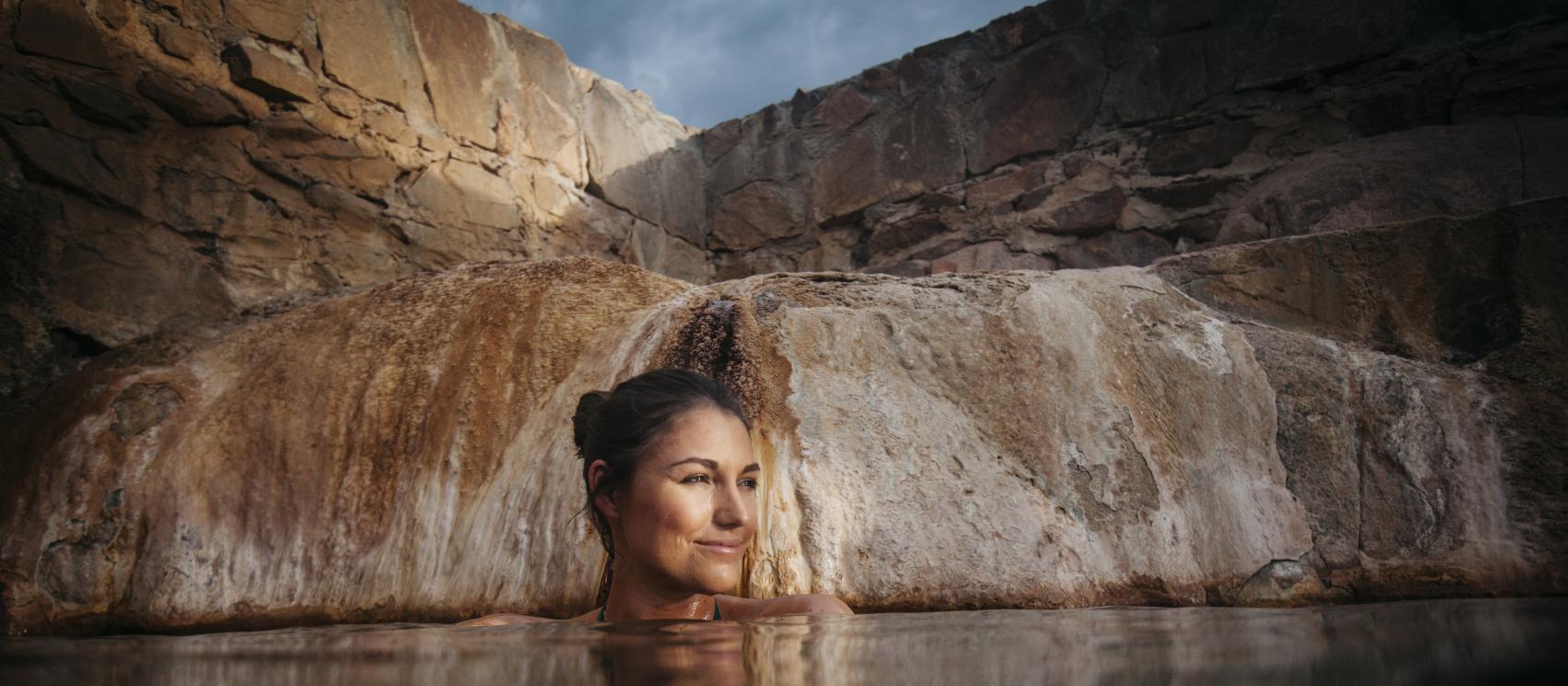 Disfrutando de las aguas termales y minerales naturales